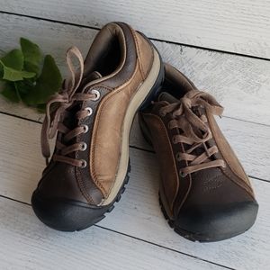 Keen brown leather shoes size 6.5